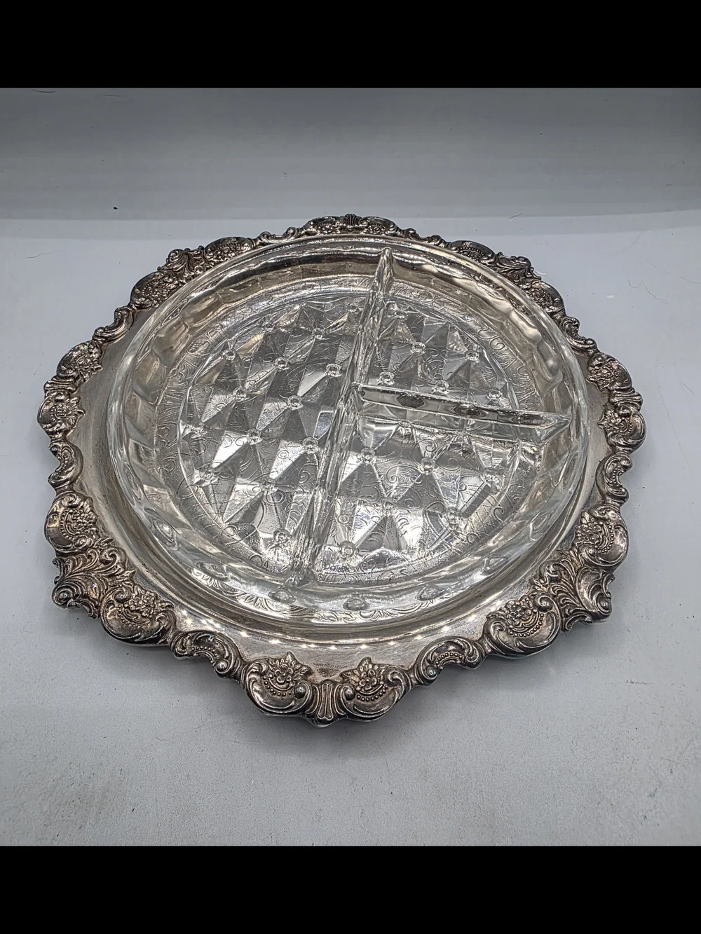 Vintage Wallace Baroque #264 Silver-Plated Serving Tray - 9 3/4